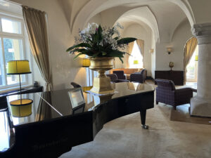 Interni lussuosi allo Schlosshotel Velden